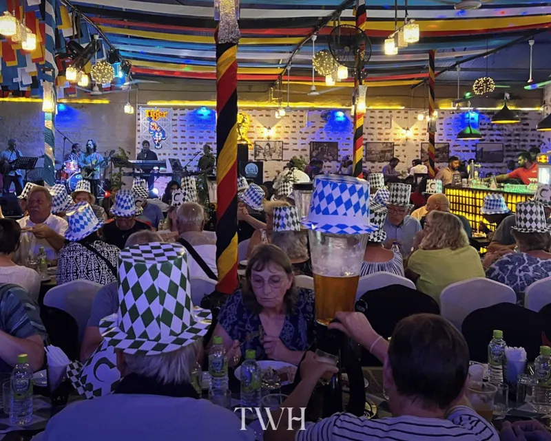 The Warehouse Colombo restaurant and bar – photo 5